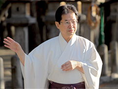 宮司の吉井良昭 様